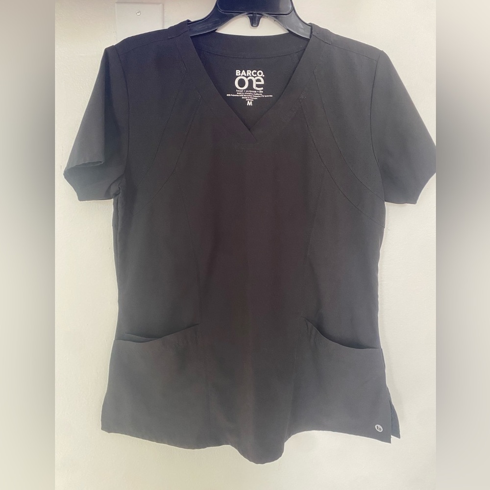 Black Barco one scrub set